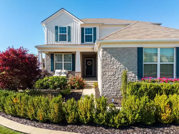 New Hudson, MI 48165-8136,29651 Autumn Gold Drive