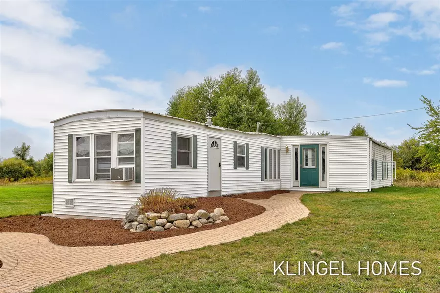 3080 W 48th Street, Fremont, MI 49412