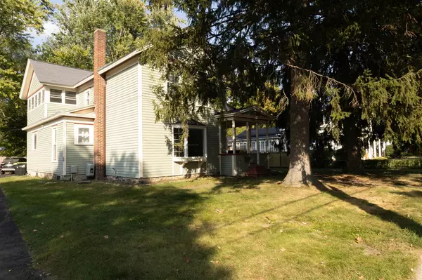 306 W Grove Street, Greenville, MI 48838-1714