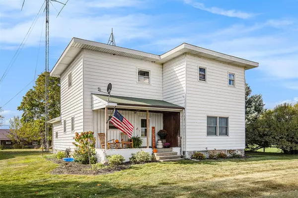 3926 Divine Highway, Lyons, MI 48851