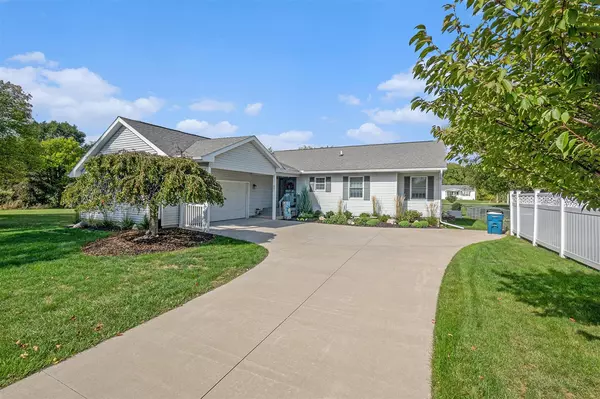 601 E Oak Street, Fremont, MI 49412