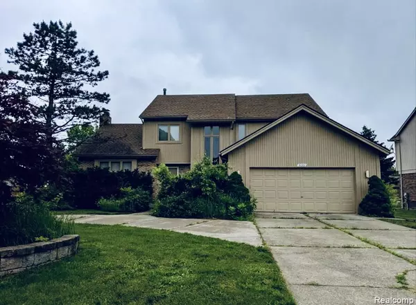 30301 Essex Drive, Farmington Hills, MI 48331-1865
