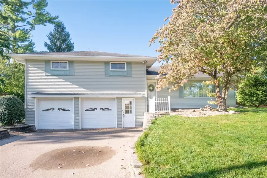 5118 Midfield Drive, Portage, MI 49002-0550