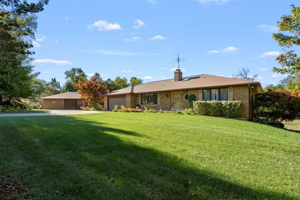 2386 Summerdale Avenue, Kalamazoo, MI 49004-1921
