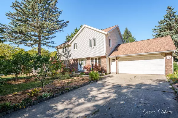 743 Crestview Street, Holland, MI 49423