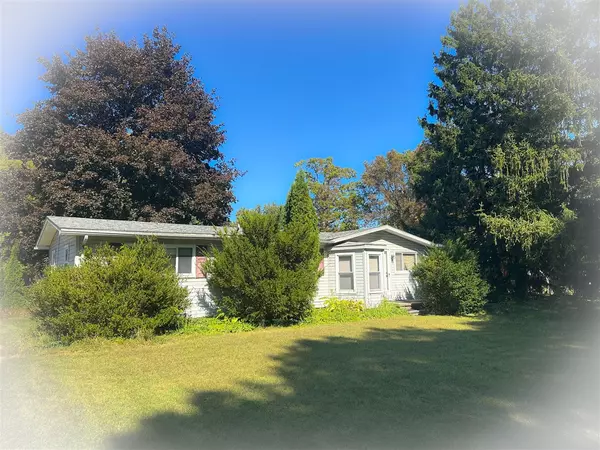 1735 Milton Avenue, Rochester Hills, MI 48307