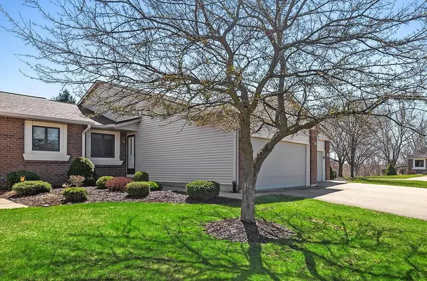886 Creekridge Drive, Holland, MI 49423-7605