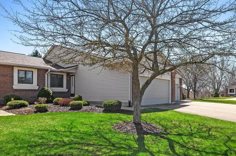 886 Creekridge Drive, Holland, MI 49423-7605