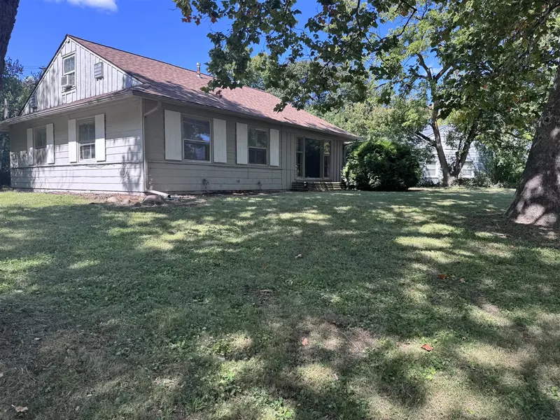 2310 Pinecrest Avenue, Ann Arbor, MI 48104