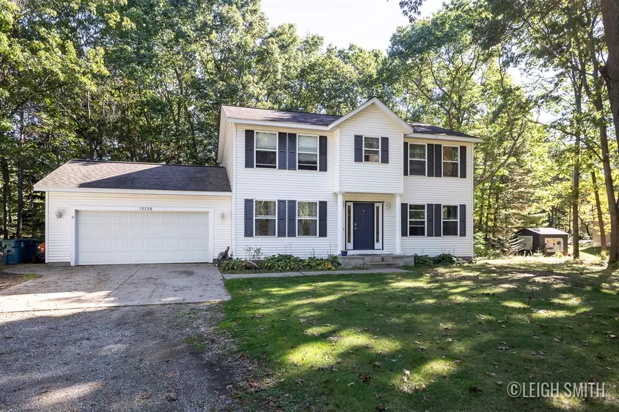 13736 144th Avenue, Grand Haven, MI 49417-9752