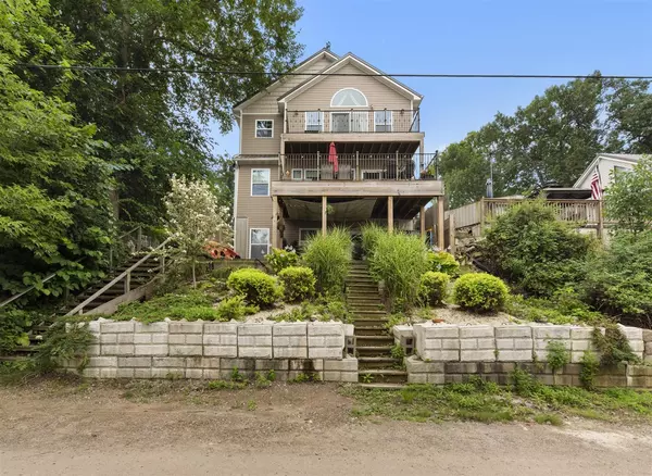 5307 Dickson Street, Howell, MI 48843-9128