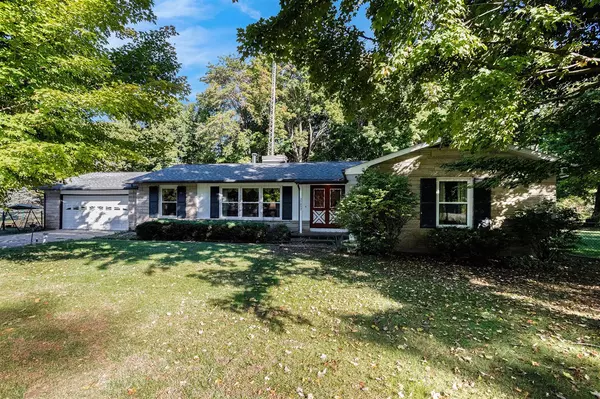 27832 Corwin Street, Dowagiac, MI 49047-9649