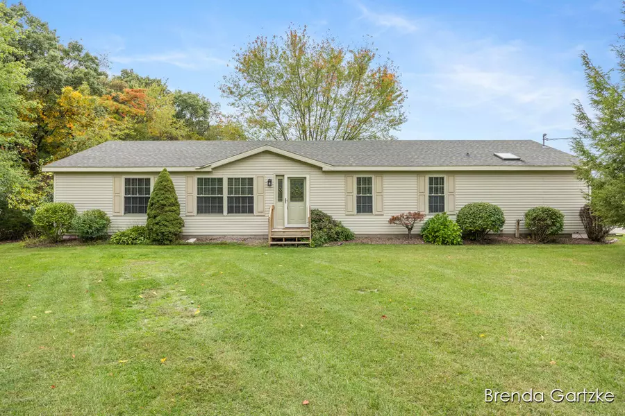 11025 Heintzelman Avenue, Rockford, MI 49341-8472