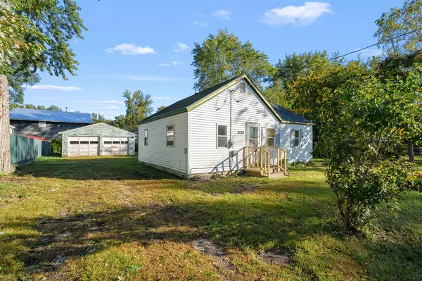 3233 Greenfield Avenue, Kalamazoo, MI 49048