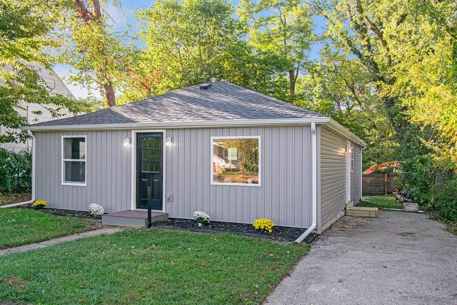 806 Pitkins Avenue, Benton Harbor, MI 49022-4143