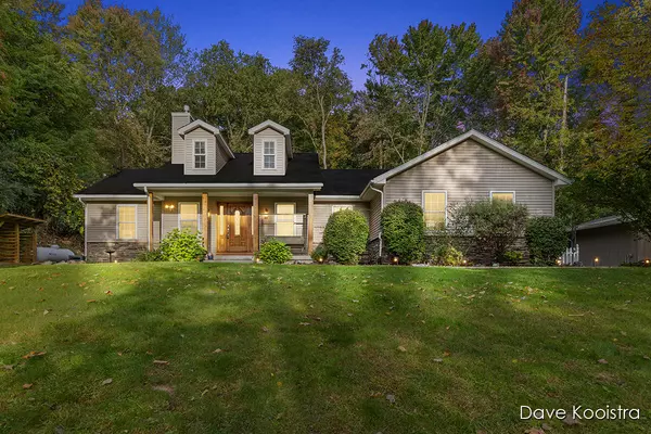 6375 Duxbury Drive, Ada, MI 49301