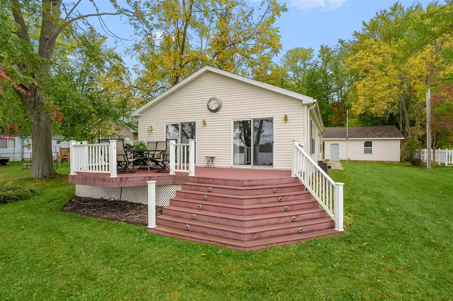 65605 Front Street, Bangor, MI 49013-9816