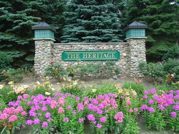 2516 Heritage Way, Stevensville, MI 49127-8750