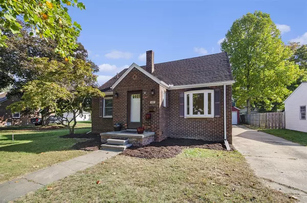 127 Madelon Street, Belleville, MI 48111-2753