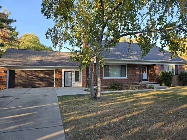 2209 Cromie Drive, Warren, MI 48092-4804