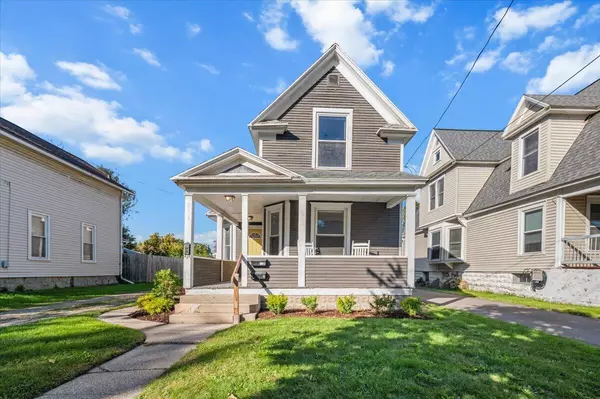 611 Leonard Street, Grand Rapids, MI 49503-1134