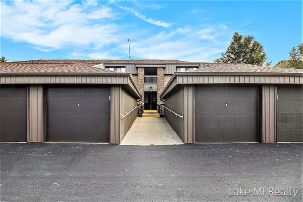 2919 Byron Center Avenue, Wyoming, MI 49519-2493