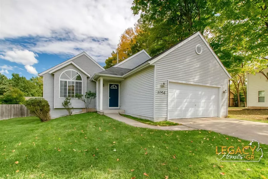 2958 Woodside Avenue, Grand Rapids, MI 49508