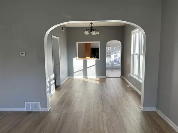 Ludington, MI 49431,202 North Staffon