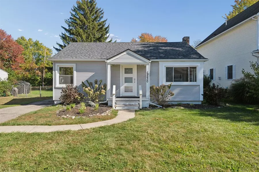 9230 Brookline Avenue, Plymouth, MI 48170