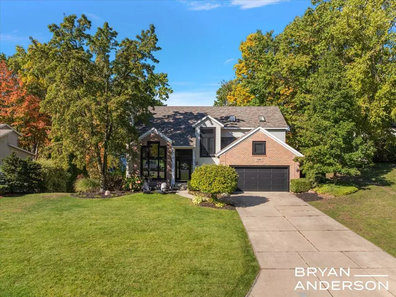 7257 Decosta Drive, Rockford, MI 49341-8571