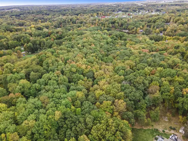 Alto, MI 49302-9714,5709 Alaska Avenue