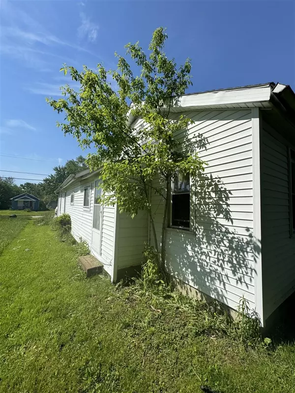 Flint, MI 48507-2425,822 Campbell Street
