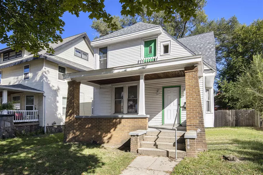 1220 Lafayette Avenue, Grand Rapids, MI 49507-1717