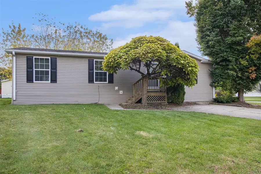 3301 Clubhouse Court, Kalamazoo, MI 49009