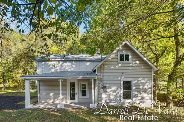 108 Hudson Street, Allegan, MI 49010