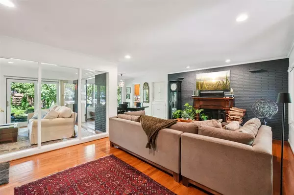 Beverly Hills, MI 48025-5668,15976 Lauderdale Avenue