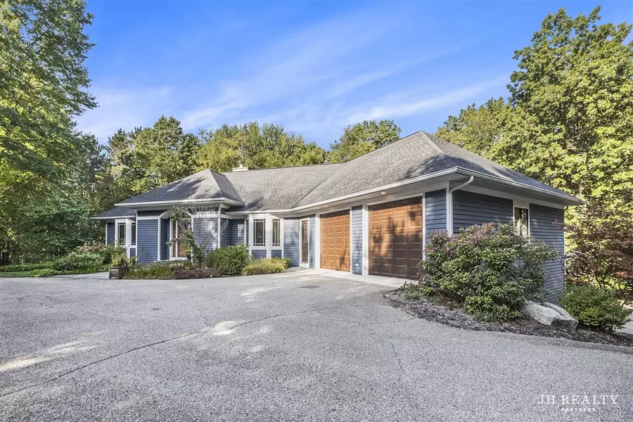 8655 Conservation Street, Ada, MI 49301