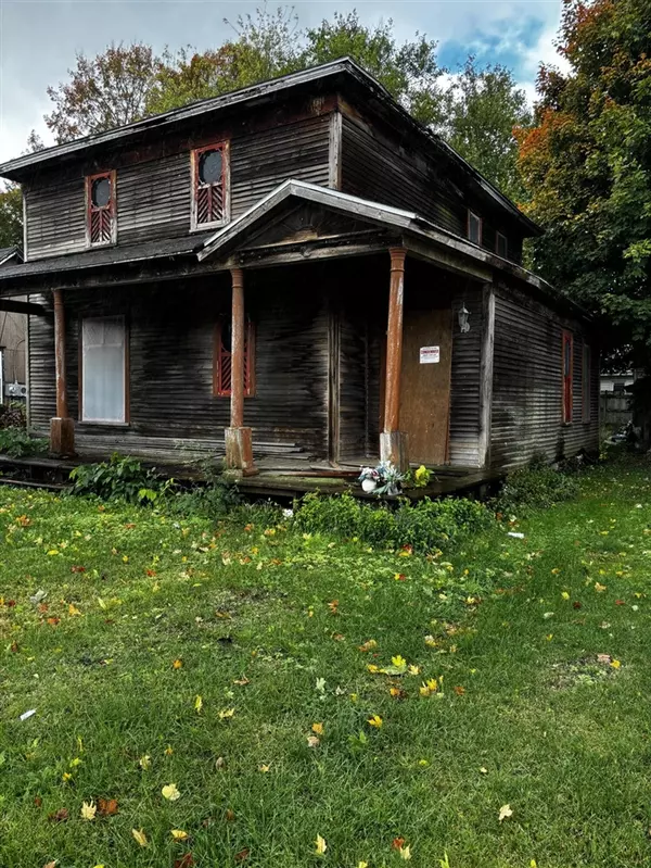 Coloma, MI 49038-9578,134 S Paw Paw Street