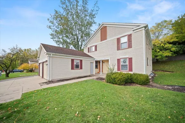 2211 Saginaw Road, Grand Rapids, MI 49506-5439