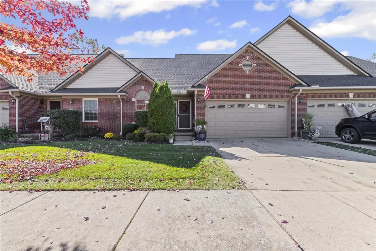 Brownstown, MI 48174-8505,20440 Doves Pointe Drive