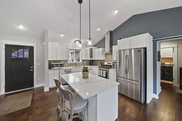 Jackson, MI 49201-8187,5177 Stone River Road