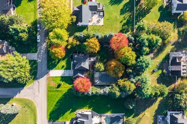 Three Rivers, MI 49093-9106,17203 Navajo Trail