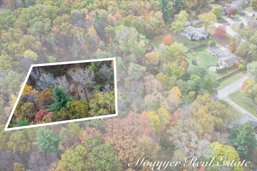 632 Edgewood Drive, Belding, MI 48809-2106