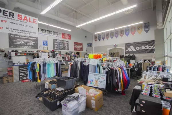 Kalamazoo, MI 49009,8608 W Main Street