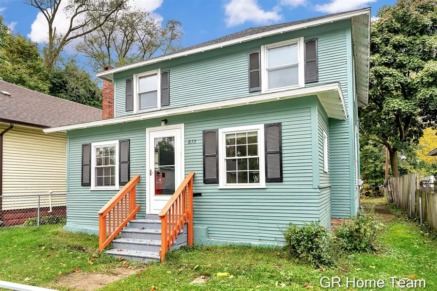872 Mc Alister Avenue, Benton Harbor, MI 49022