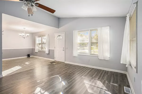 Lawton, MI 49065-7425,30300 64th Avenue