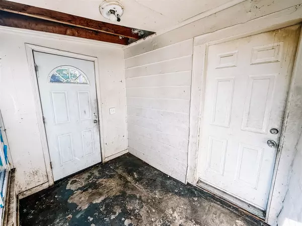 Muskegon Heights, MI 49444,2044 Wood Street