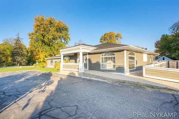 Holland, MI 49423-5389,983 Lincoln Avenue