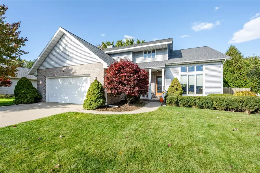 1381 Country Knoll Place, Saint Joseph, MI 49085