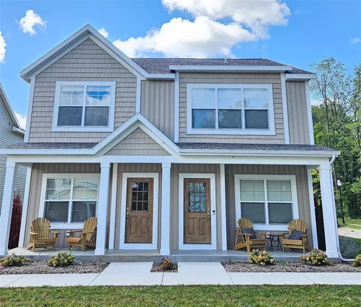 301 Vista Green Drive, Holland, MI 49423-7158